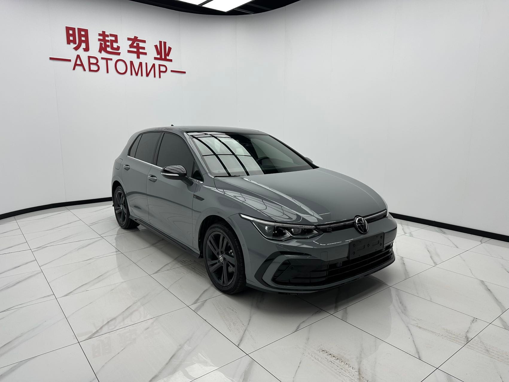 Volkswagen Golf 2023 — миниатюра 2