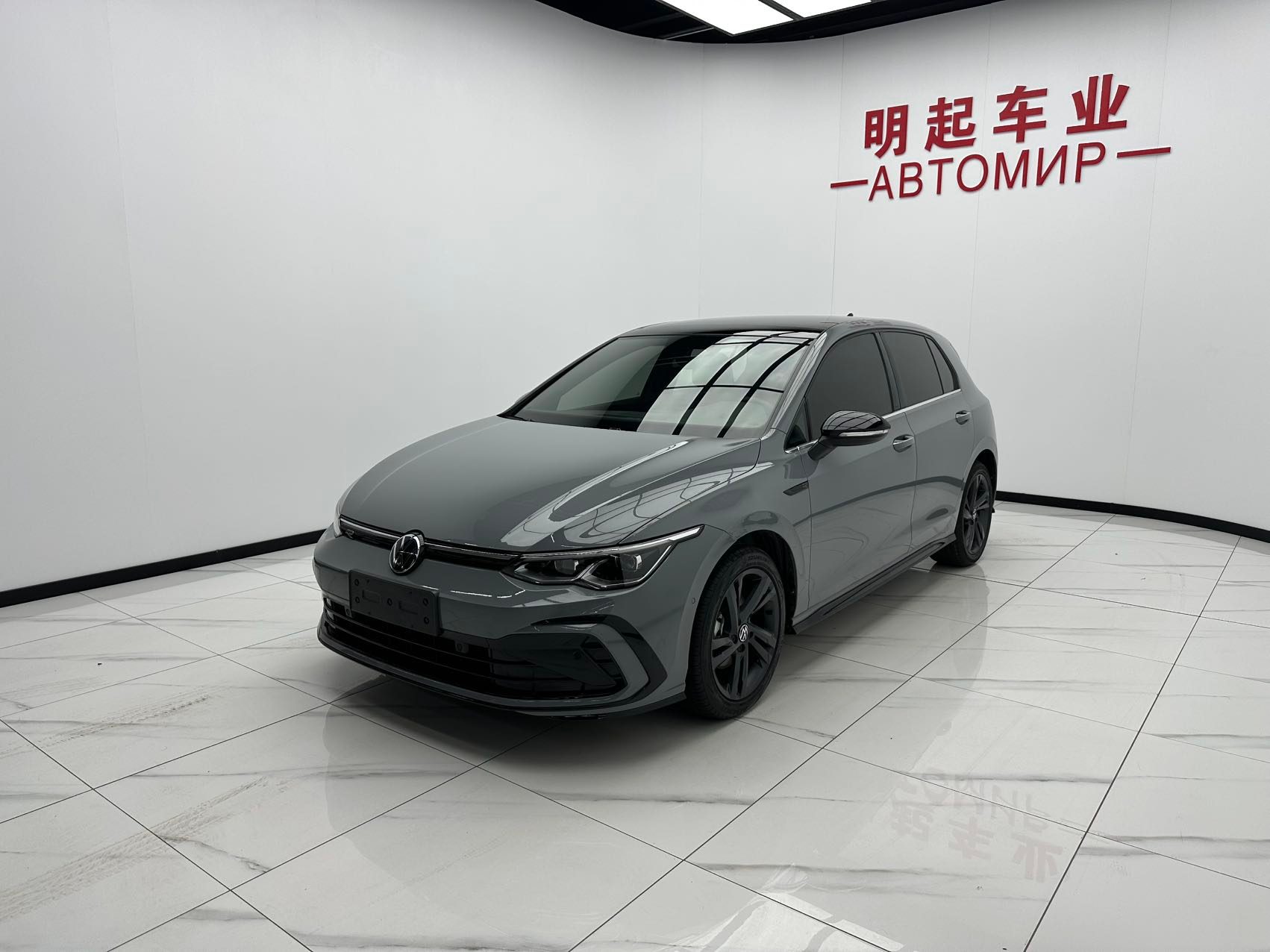Volkswagen Golf 2023 — миниатюра 3