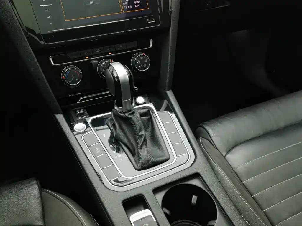 Volkswagen Magotan 2021 — миниатюра 13