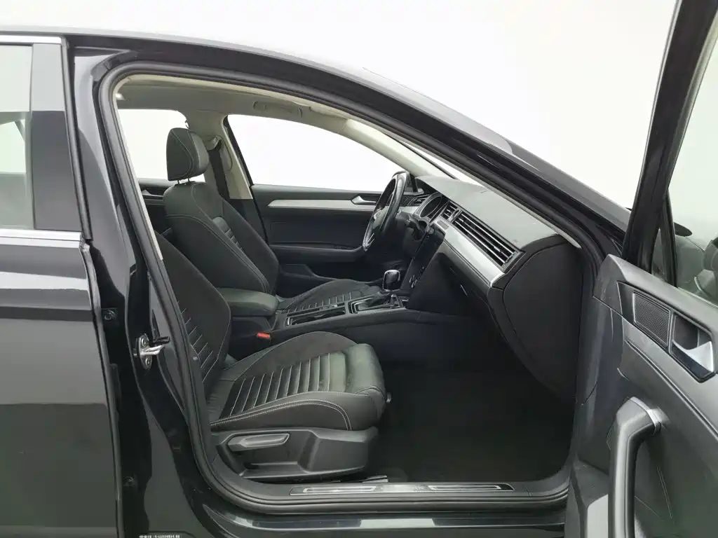 Volkswagen Magotan 2021 — миниатюра 22