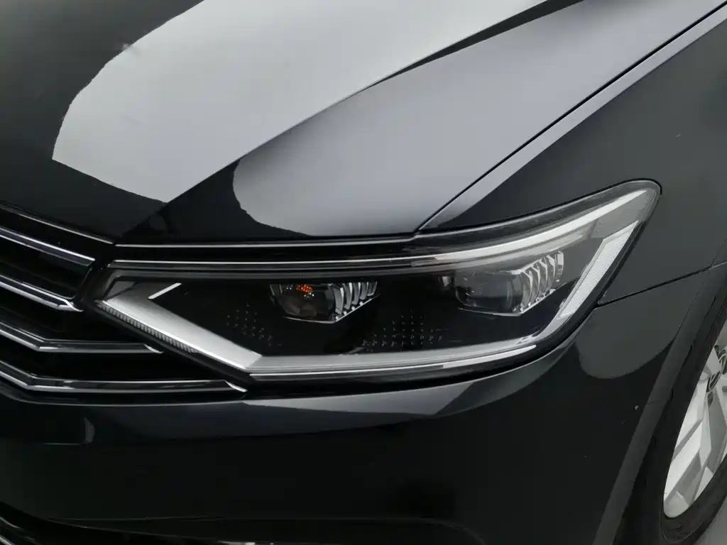 Volkswagen Magotan 2021 — миниатюра 7