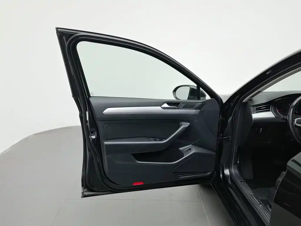 Volkswagen Magotan 2021 — миниатюра 8