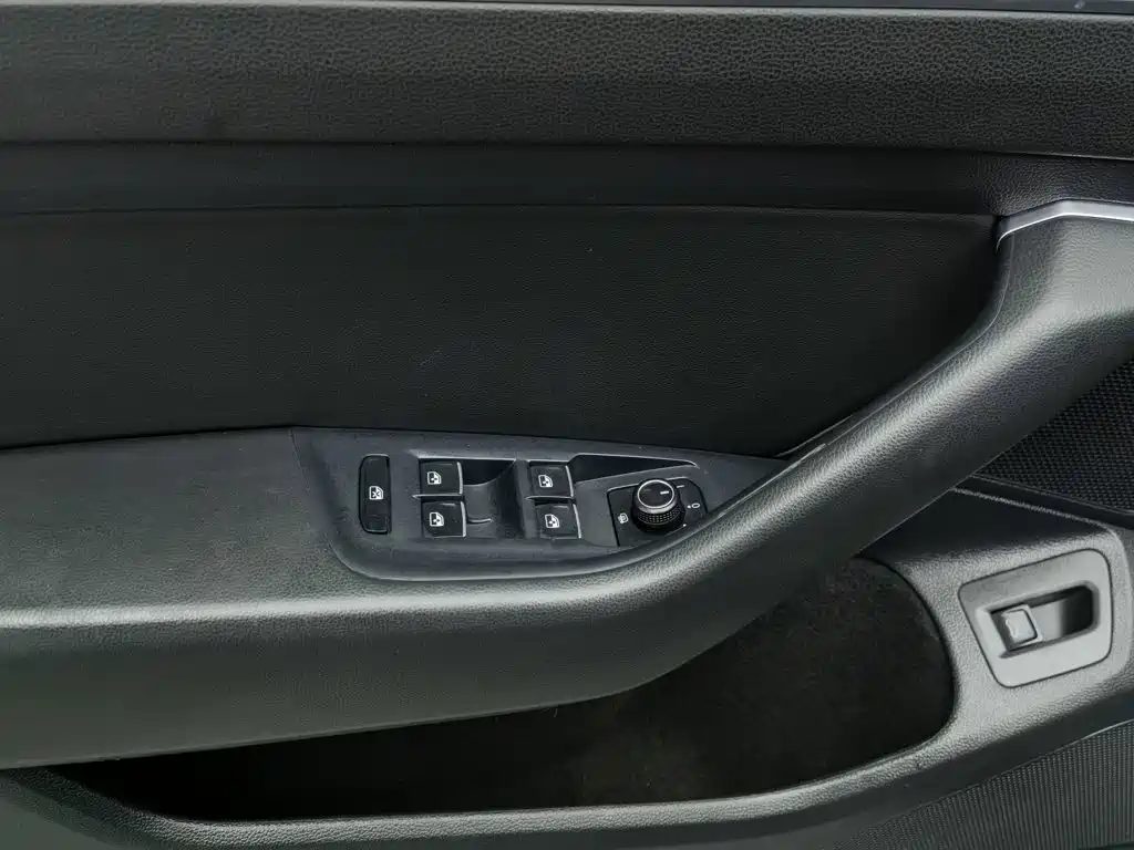 Volkswagen Magotan 2021 — миниатюра 9