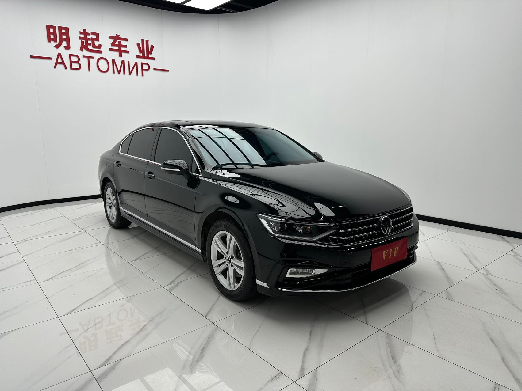 Volkswagen Magotan 2023 — миниатюра 2