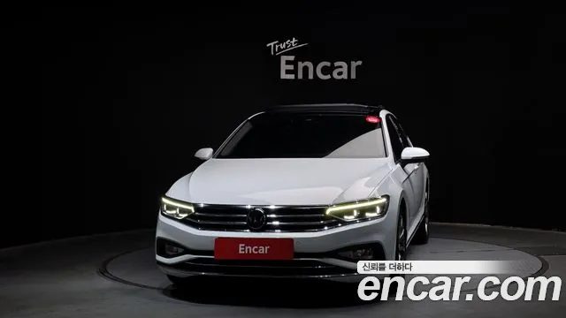 Volkswagen Passat 2021 — миниатюра 3