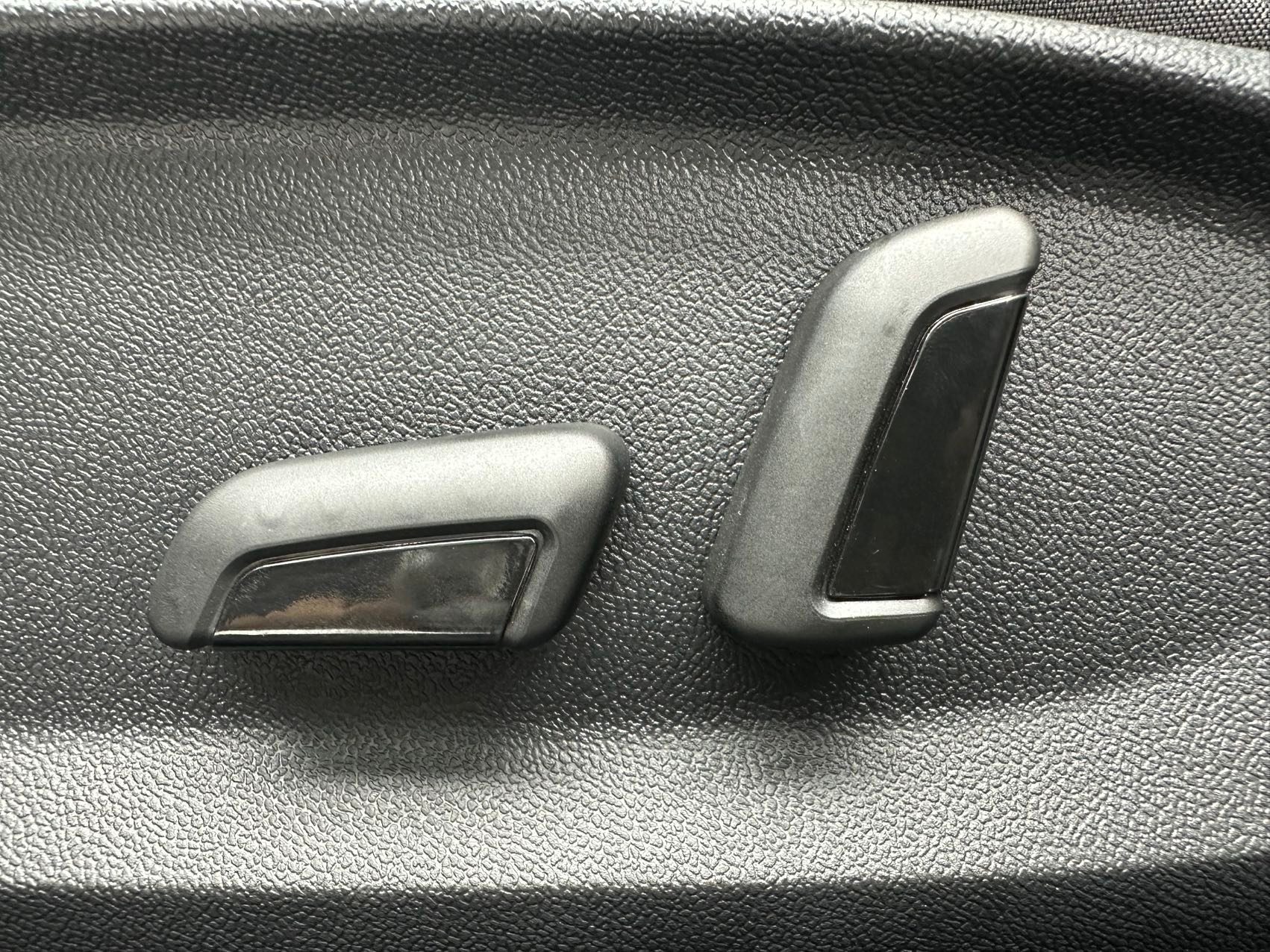 Volkswagen Passat 2022 — миниатюра 15