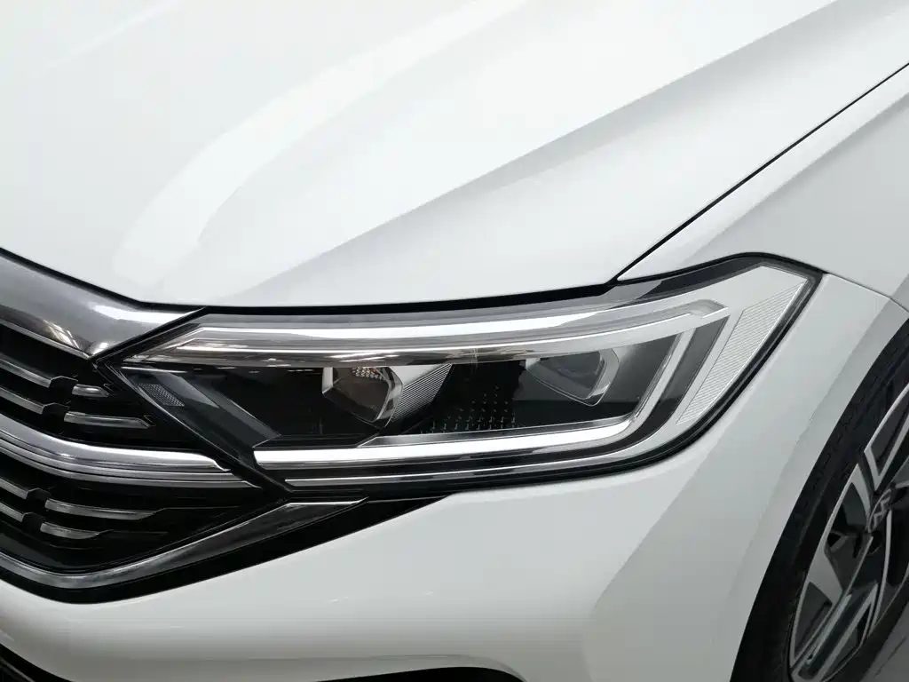 Volkswagen Sagitar 2023 — миниатюра 7