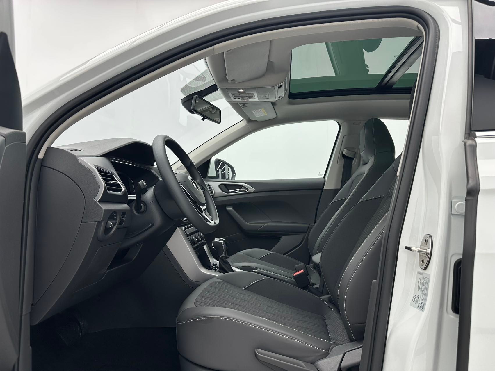 Volkswagen T-Cross 2022 — миниатюра 10