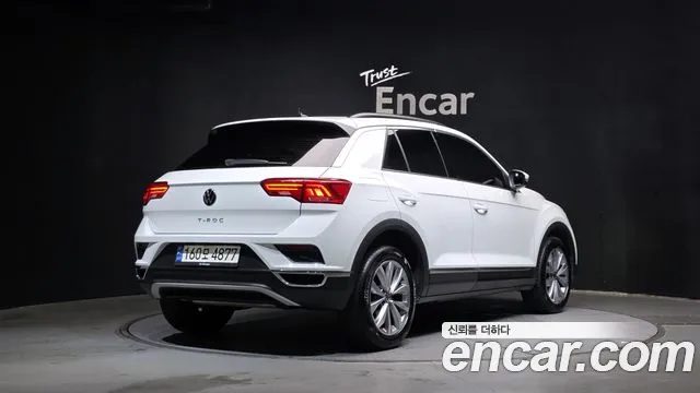 Volkswagen T-Roc 2021 — миниатюра 2