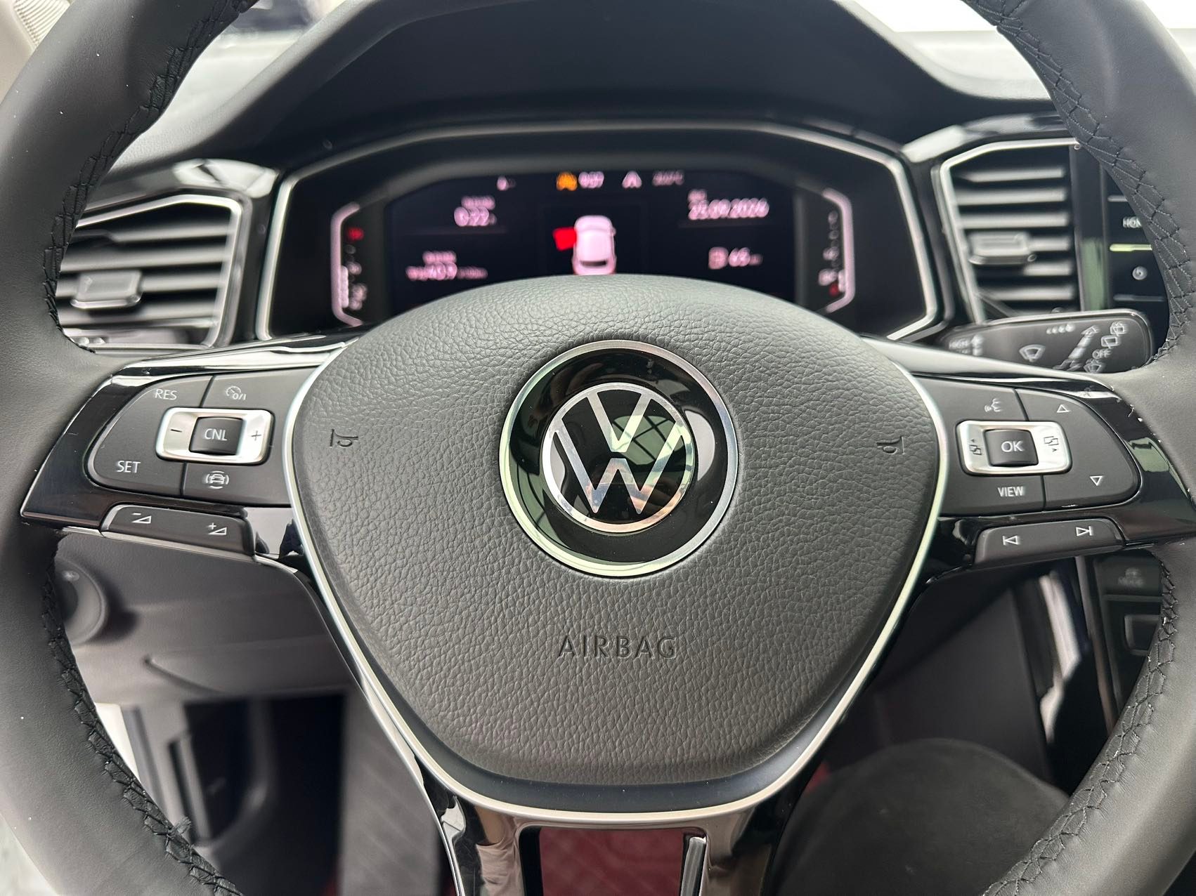Volkswagen T-Roc 2022 — миниатюра 13