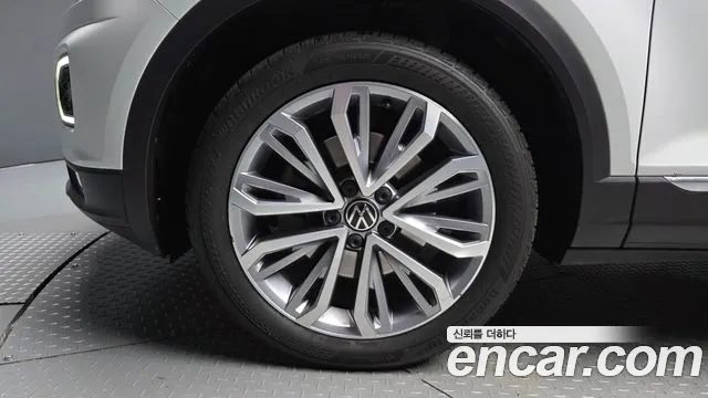 Volkswagen T-Roc 2022 — миниатюра 5