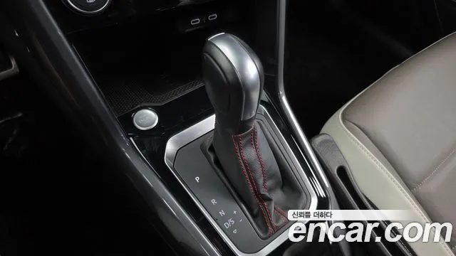 Volkswagen T-Roc 2022 — миниатюра 9