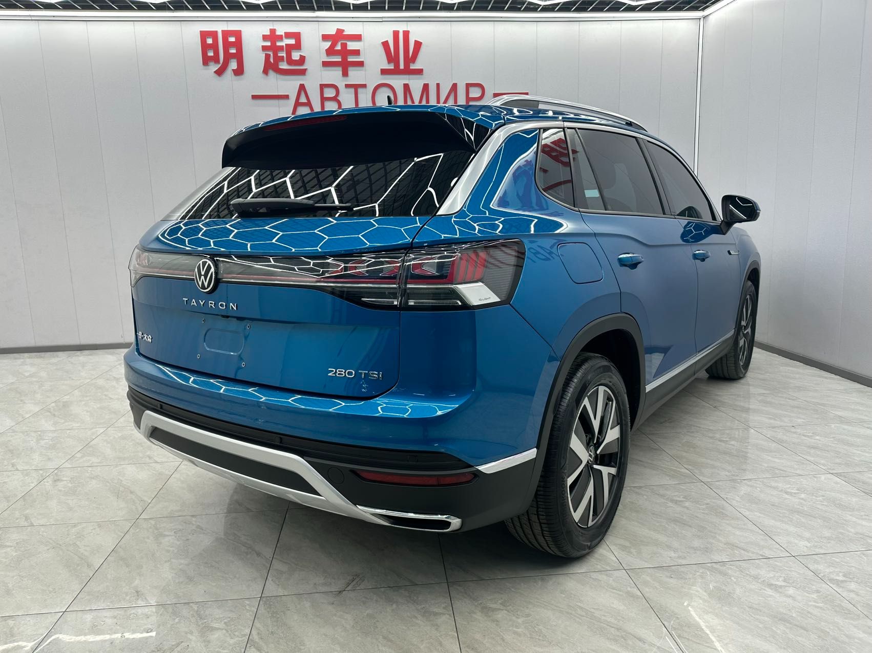 Volkswagen Tayron 2023 — миниатюра 2