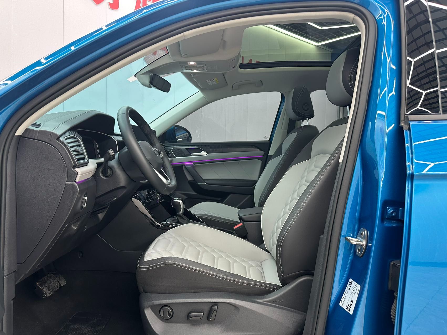 Volkswagen Tayron 2023 — миниатюра 3