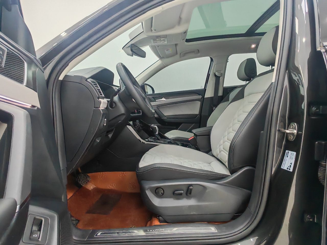 Volkswagen Tayron 2023 — миниатюра 2