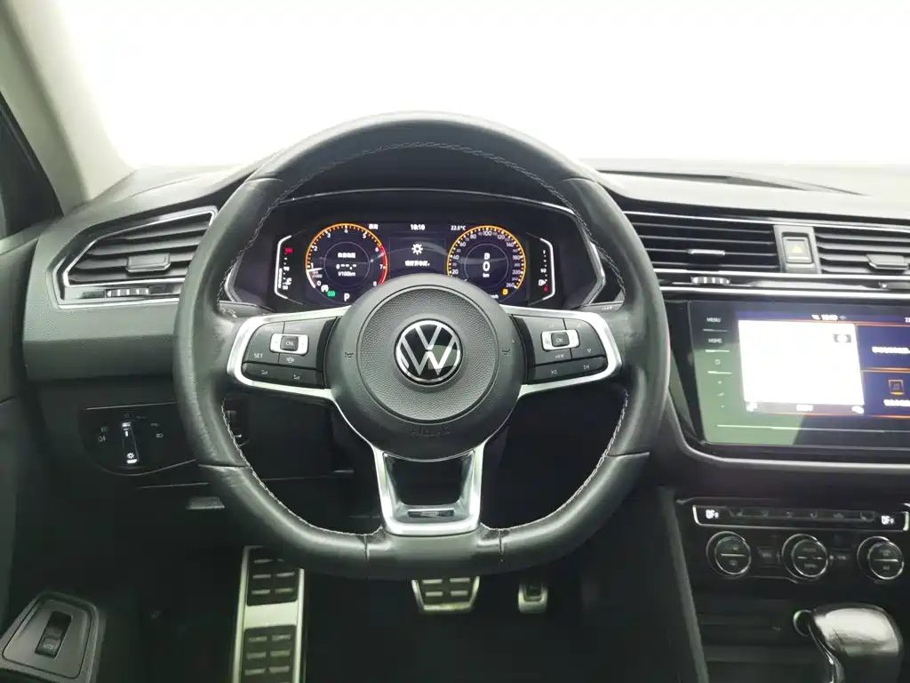 Volkswagen Tiguan L 2021 — миниатюра 11