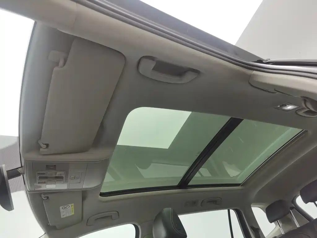 Volkswagen Tiguan L 2021 — миниатюра 14