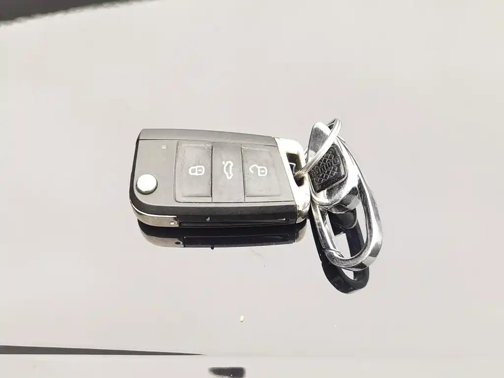 Volkswagen Tiguan L 2021 — миниатюра 19