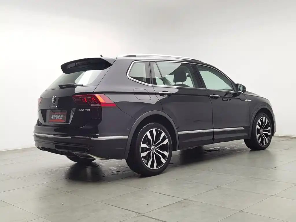 Volkswagen Tiguan L 2021 — миниатюра 2