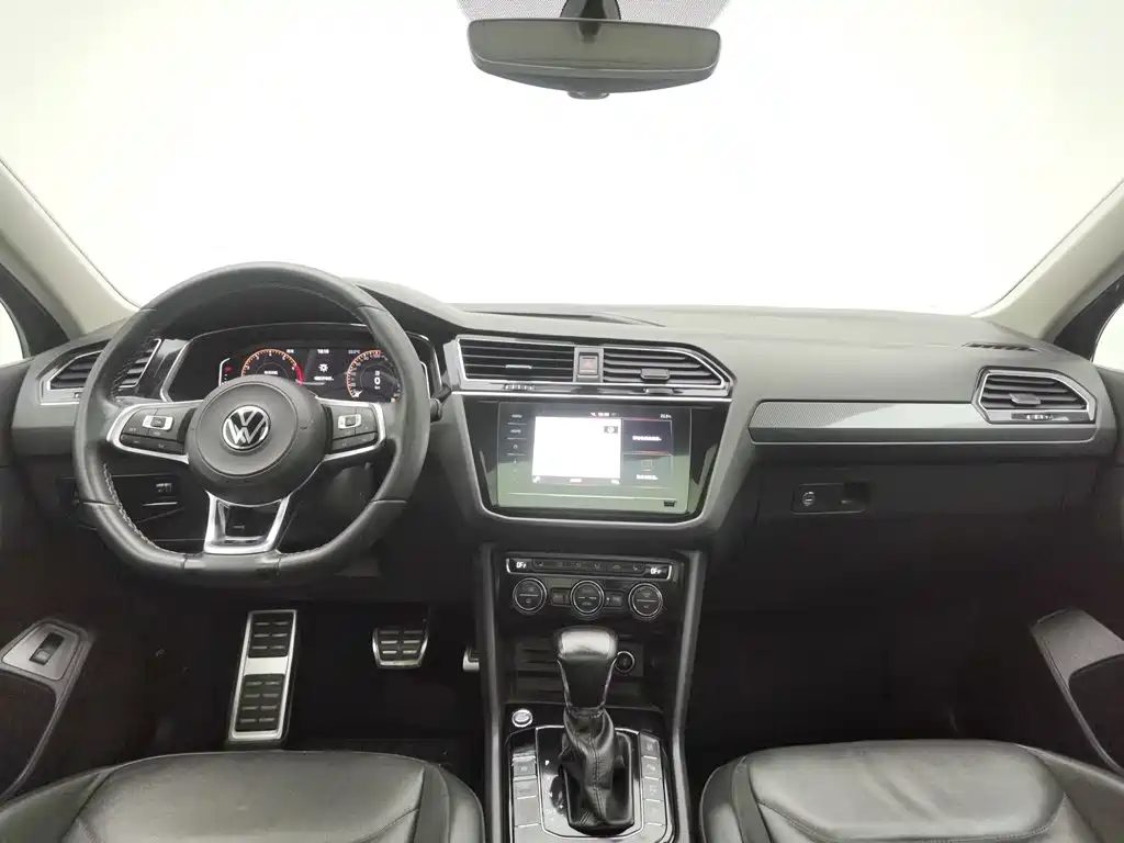 Volkswagen Tiguan L 2021 — миниатюра 5