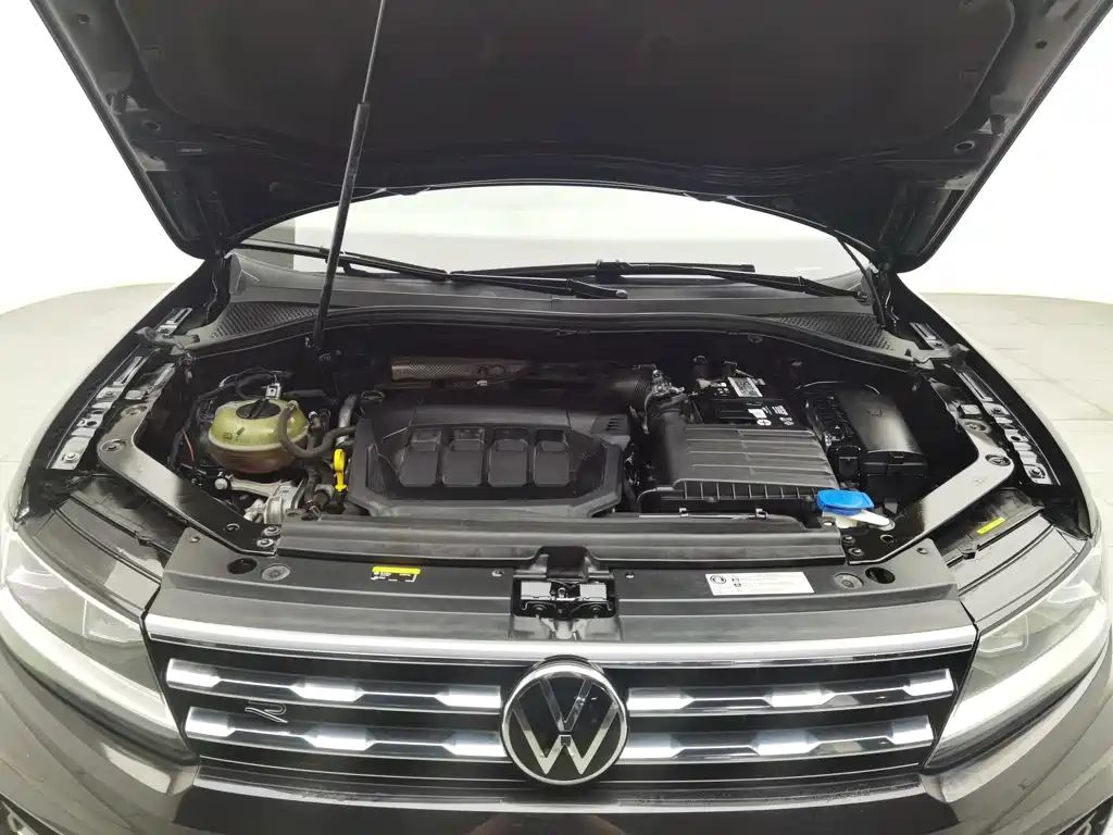 Volkswagen Tiguan L 2021 — миниатюра 6