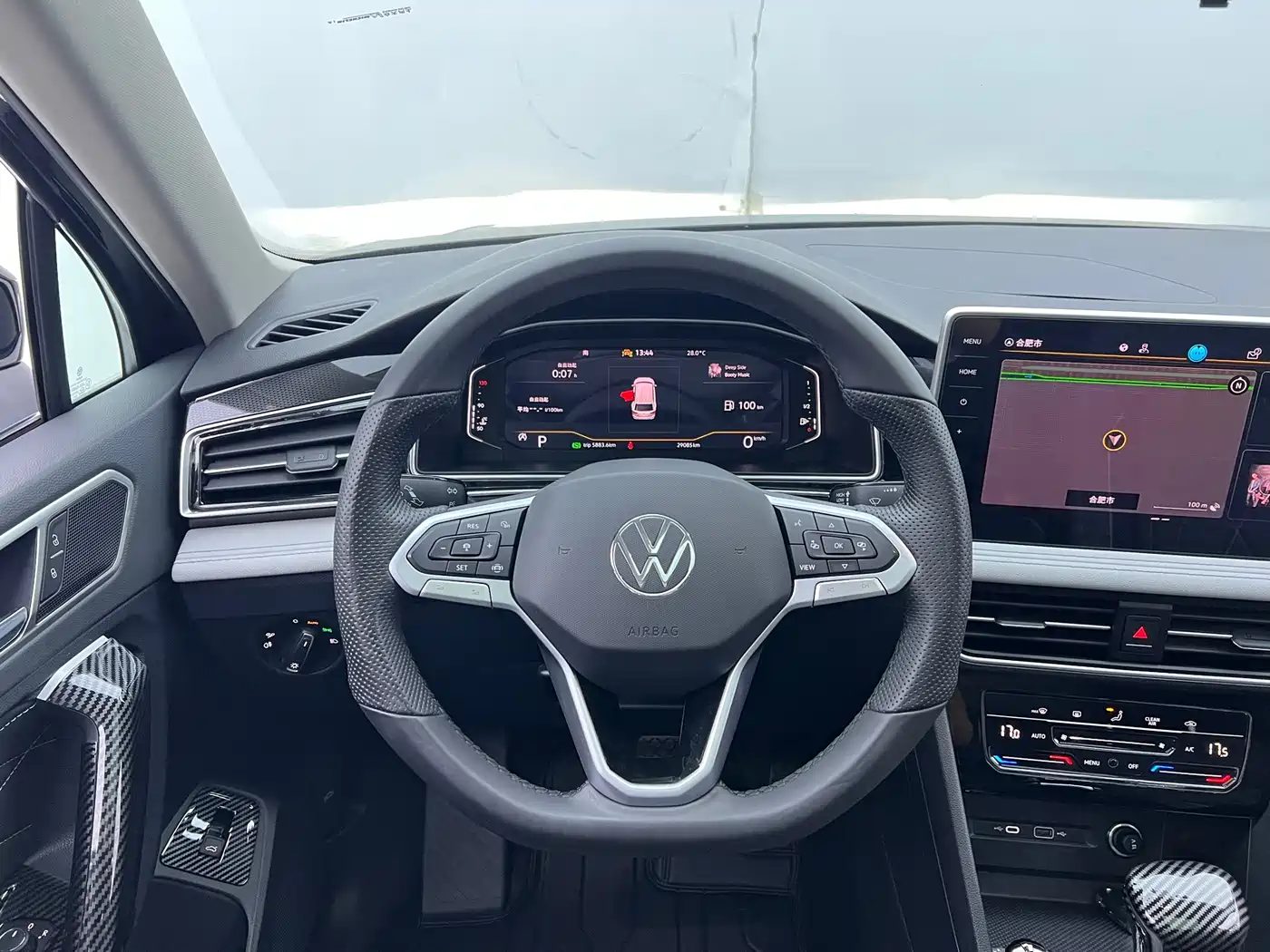 Volkswagen Tiguan L 2024 — миниатюра 8