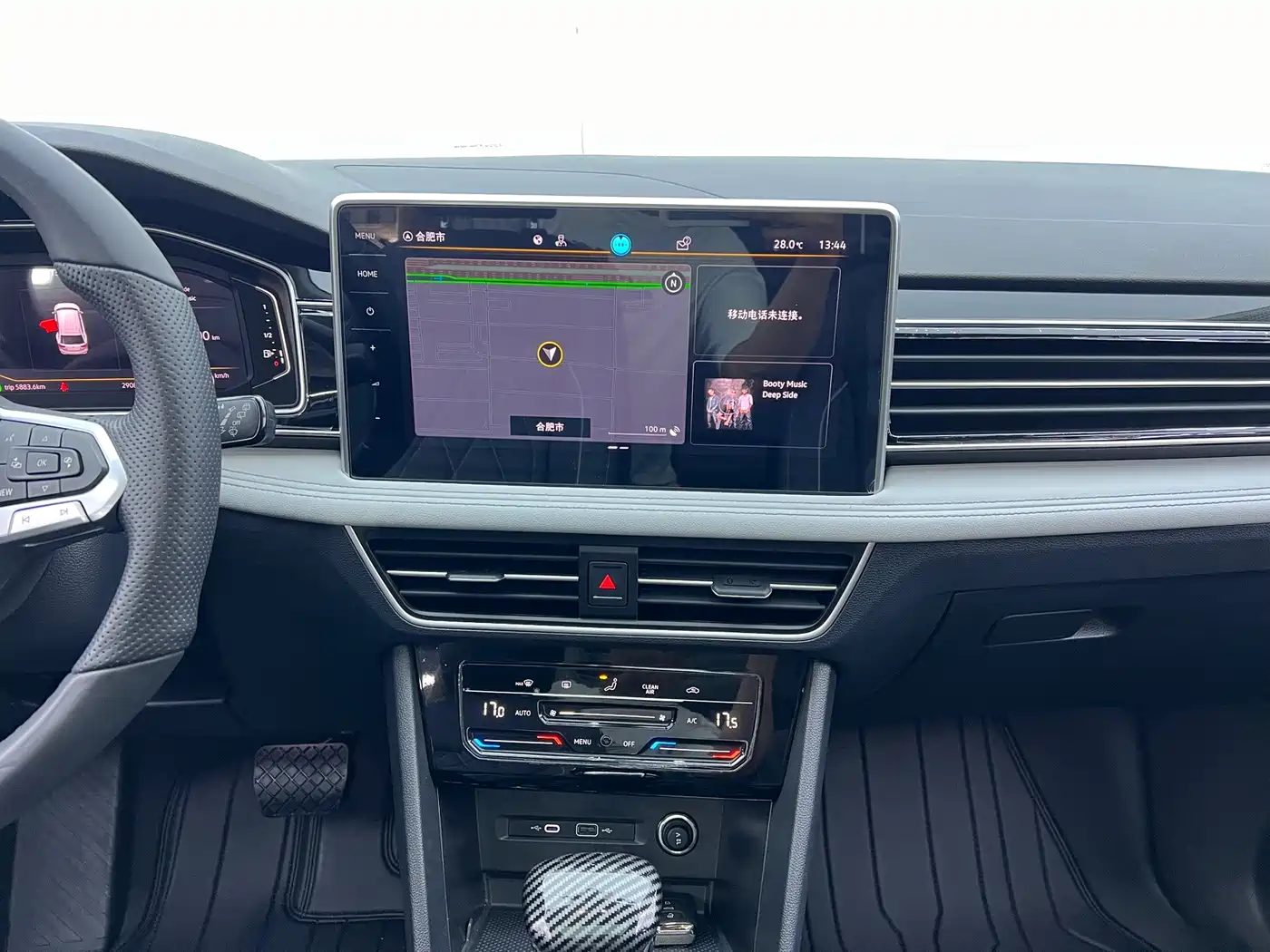 Volkswagen Tiguan L 2024 — миниатюра 9