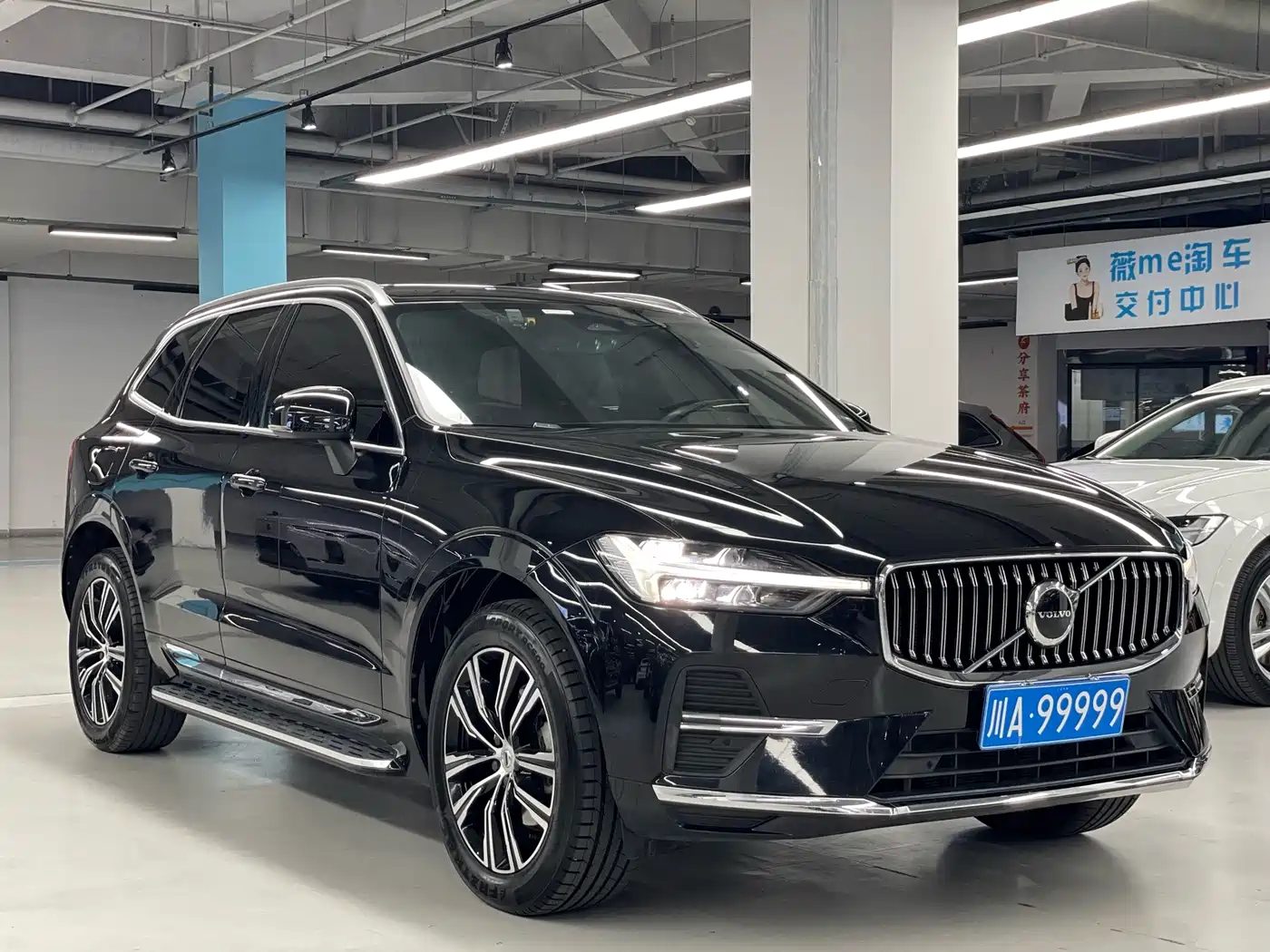 Volvo XC60 2021 — миниатюра 3