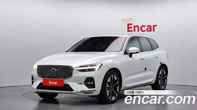 Volvo XC60 2026 — фото 1