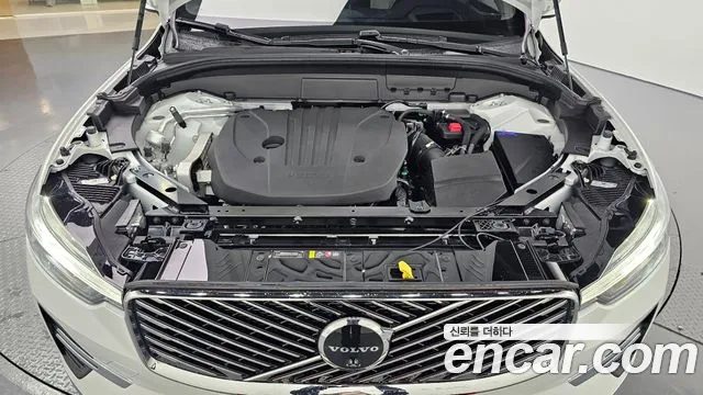 Volvo XC60 2026 — миниатюра 6