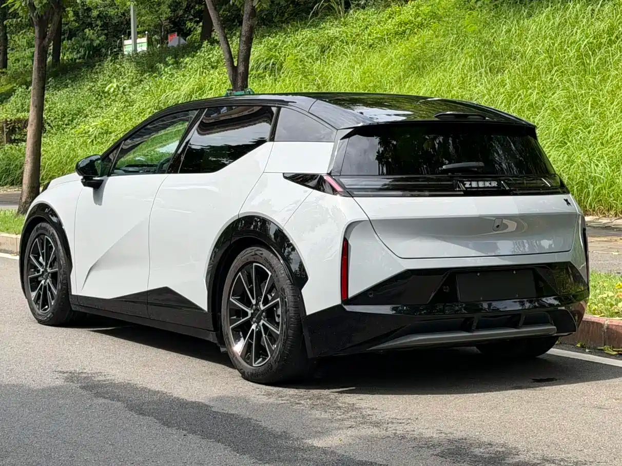 Zeekr X 2023 — миниатюра 3