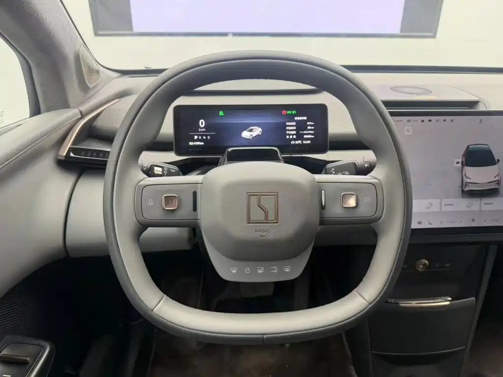 Zeekr X 2023 — миниатюра 11